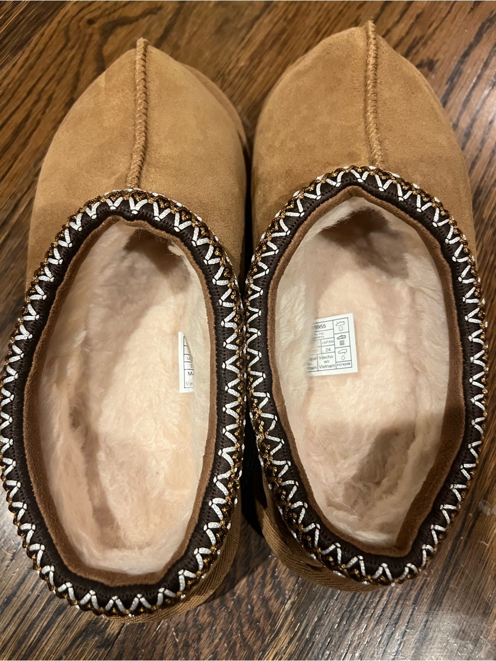 Brand new! Ugg Tasman with box.